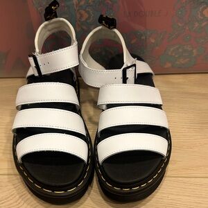 Dr. Martens women’s White Strap Sandals US 8